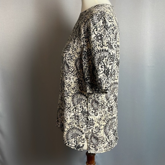 NWOT Spenser Jeremy Black Cream 100% Silk Short Sleeve Blouse - Size Medium - Picture 5 of 13